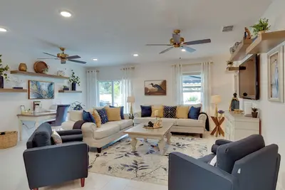 Image de Beautiful Port St Lucie Home w/ Hot Tub!