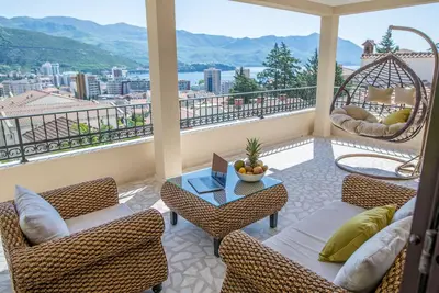 Image de Studio apartment with big terrace & sea view