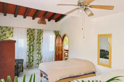 Image de Dt Puerto Vallarta - Bright Apt w/ Sunny Patio & Views - Mins to Beach