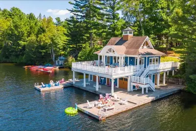 Image de Prime Muskoka Resort ~ Beach ~ Pool ~ Watercraft ~ Lake of Bays