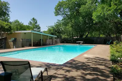 Image de Moose Caboose: Pool + Park = Staycation or MiniMoon!