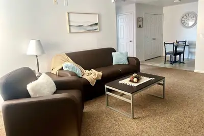 Image de Upstairs 2-Bed 2-Bath Near Cmu