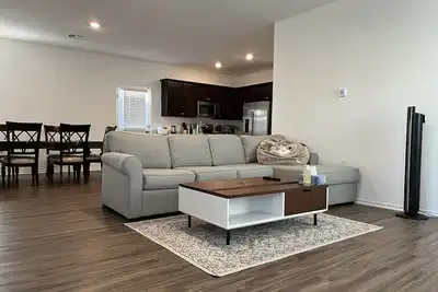 Image de 4 Bedded Home for a Quick Comfy Stay