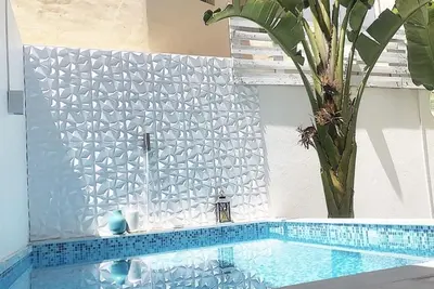 Image de Luxury Villa with private Heated Pool And Spa 7people