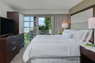 Image de Three-Bedroom Villa  Bay Vista