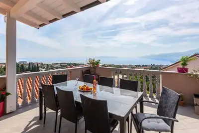 Image de Superbe appartement de 4 chambres Ă .