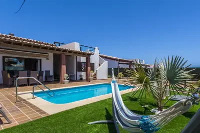 Image de Magnificent newly built Villa with private pool