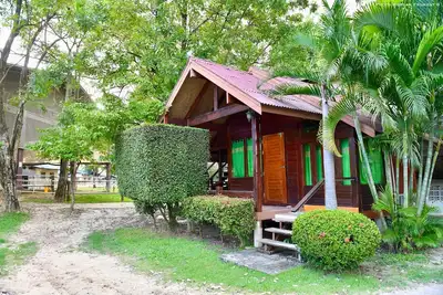 Image de Unique Wooden Cabin