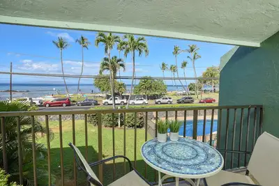 Image de Enchanting ocean view condo with pool, lanai, full kitchen, & washer/dryer