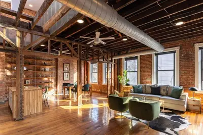 Image de Stunning Loft in the heart of Otr