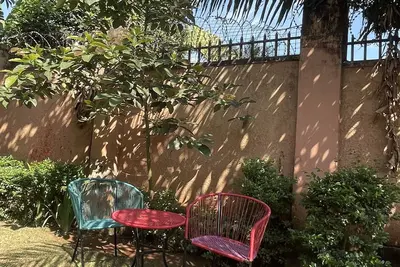 Image de Old Town Hideaway Residence with Private Gardens.