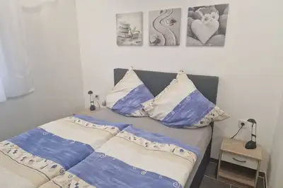 Image de 800m to the thermal baths, modern two-room apartment with patio