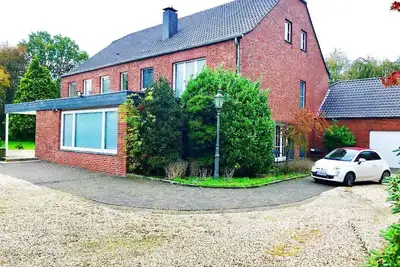 Image de Vacation home Villa Emg Düsseldorf Venlo Kempen 22p