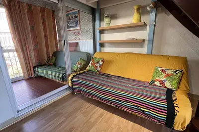 Image de Studio mezzanine calme avec parking, proche plage, pour 4 personnes