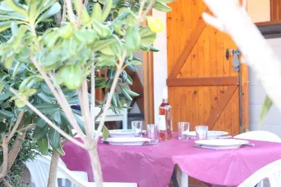 Image de Maison studio avec mezzanine et terrasse - Gruissan