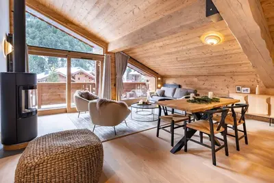 Image de Appartement avec balcon, poĂŞle Ă bois, parking - 6 pers.