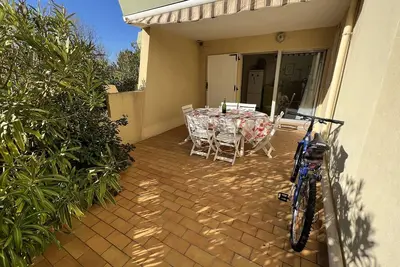 Image de Appartement T2 Cabine, Rdc avec Terrasse – Plage à 50m, Parking Privé
