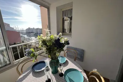 Image de T2 Cabine avec Parking et Ascenseur à 100m de la Plage - Animaux Acceptés, 34300 Cap d'Agde
