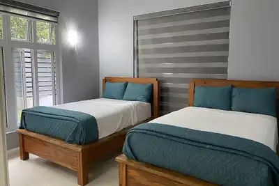Image de Modern, luxury villa in one of Jamaica's most exclusive gated beach communities.