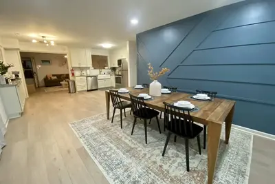 Image de Beach Bungalow King Bed 1 Floor Living