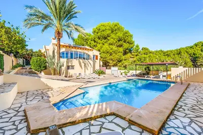 Image de Villa Enzo Moraira - Huit Chambres Villa, Couchages 15