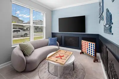 Image de Treasure Island | New! Luxe Villa in Melbourne Beach ft. Pirate Theme Room, More