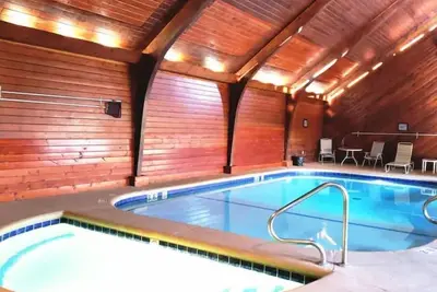 Image de Lake Escape, Knolls, Indoor and Outdoor Pools, Hot Tub, Sauna, Boat Slip