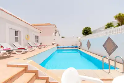 Image de Villa Jasmin. Tranquil 4 bedroom villa. Private Heated Pool