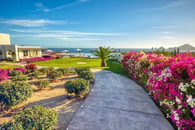 Image de Winter Savings! ! Ocean view w/private Rooftop villa & 5min /downtown