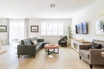 Image de Luxurious Redlands Retreat W/ Breathtaking Views