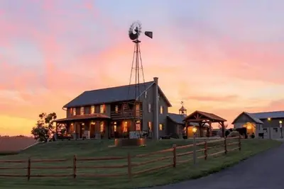 Image de Windmill Manor at Sunnyburn Farm