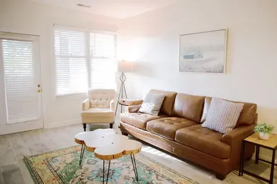 Image de Luxury Golf Front Condo