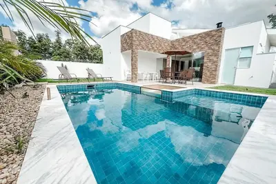 Image de Beautiful house with pool - Santa Barbara Resort Residence
