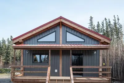 Image de Entire Cabin, Fully Equipped, Across from the water. Fisherman approved.