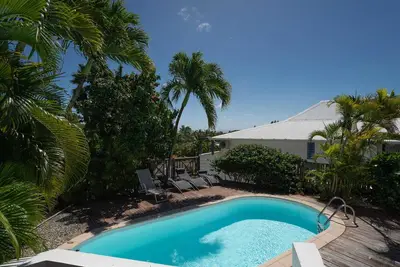 Image de Villa Douceur Caraïbes, 500m des plages, piscine sous les palmiers
