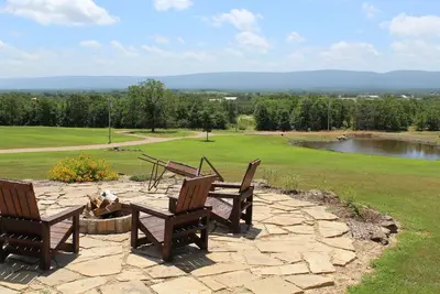 Image de Spacious house with amazing mountain views in the Potato Hills