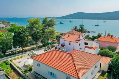 Image de Maison de vacances dans Ist avec terrasse, Climatisation, Wifi, Machine à laver (5103-1)