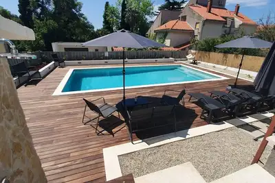Image de Appartement dans Kaštel Lukšić avec Balcon, Climatisation, Wifi, Machine à laver (5107-1)