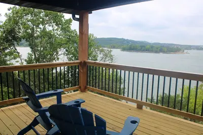 Image de Lakefront Table Rock Lake - Right On the Water - Sleeps 18+