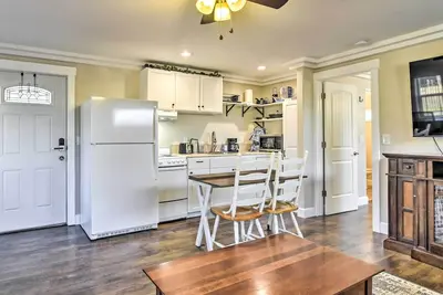 Image de Well-Appointed Milwaukie Home: Great Location