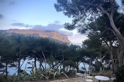 Image de Cassis-Les pieds dans l’eau-Villa Simbad