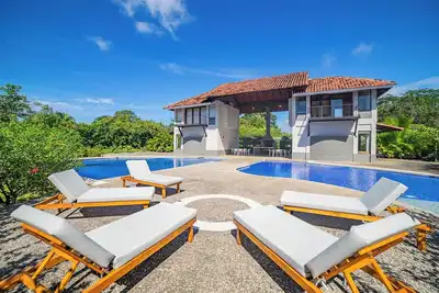 Image de Spora Oasis Loft – Tranquil Escape