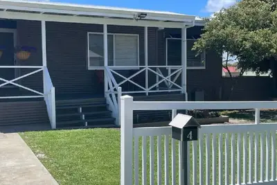 Image de Entire home hosted by Edward.