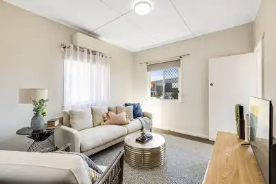 Image de Cute & Cheerful! Close to Cbd & Gorgeous Parkland!