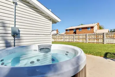 Image de Sunset Paradise Retreat | 2 Hot Tubs | 2 Houses