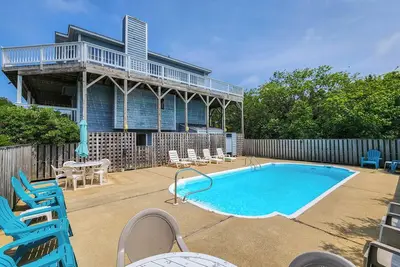 Image de Sorrento - Enjoy Sound Views from this Soundside Home w/Private Pool