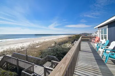 Image de Hobbs Realty - Oceanfront w/Two Living Rooms, Kitchens, Interconnecting Doors