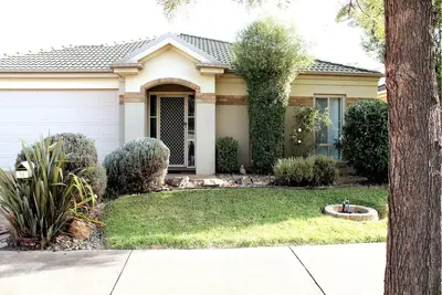 Image de Spacious & Stylish 5br house, all the comforts of home, pet friendly