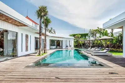 Image de Luxurious 6 Br in Canggu 400m to Finns Beach