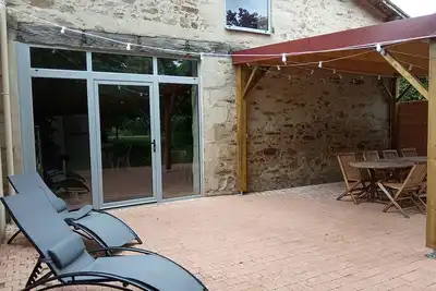 Image de Quiet, well-located house with indoor swimming pool. Ideal for families with pets!